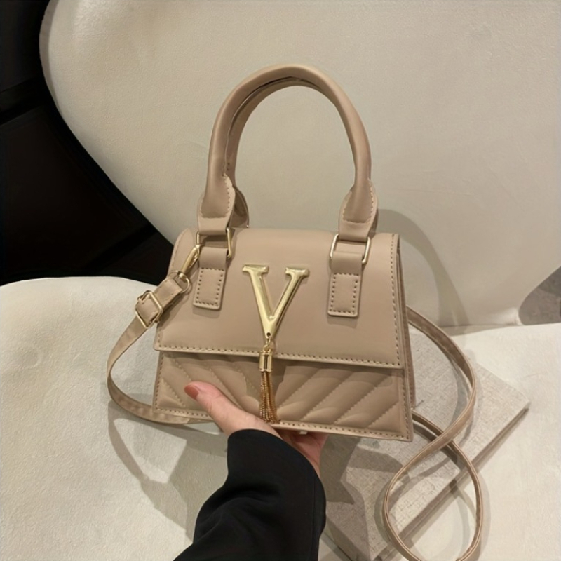 ファッションキルティングトップハンドルバッグ、ゴールドV字型 - Women'S Shoes Louis Vuitton のレビューと価格