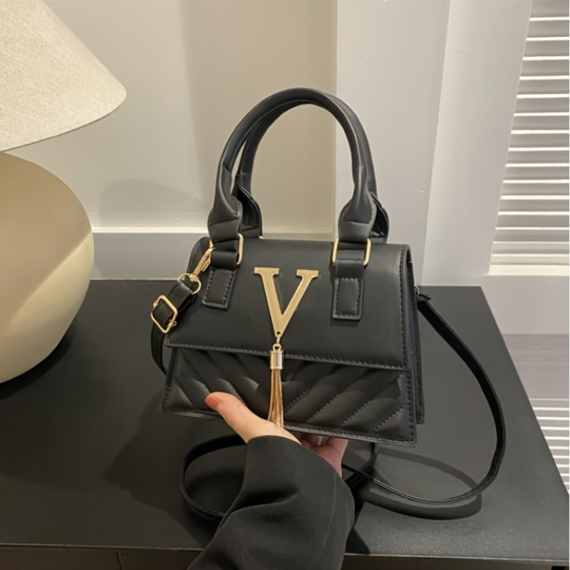 ファッションキルティングトップハンドルバッグ、ゴールドV字型 - Women'S Shoes Louis Vuitton のレビューと価格