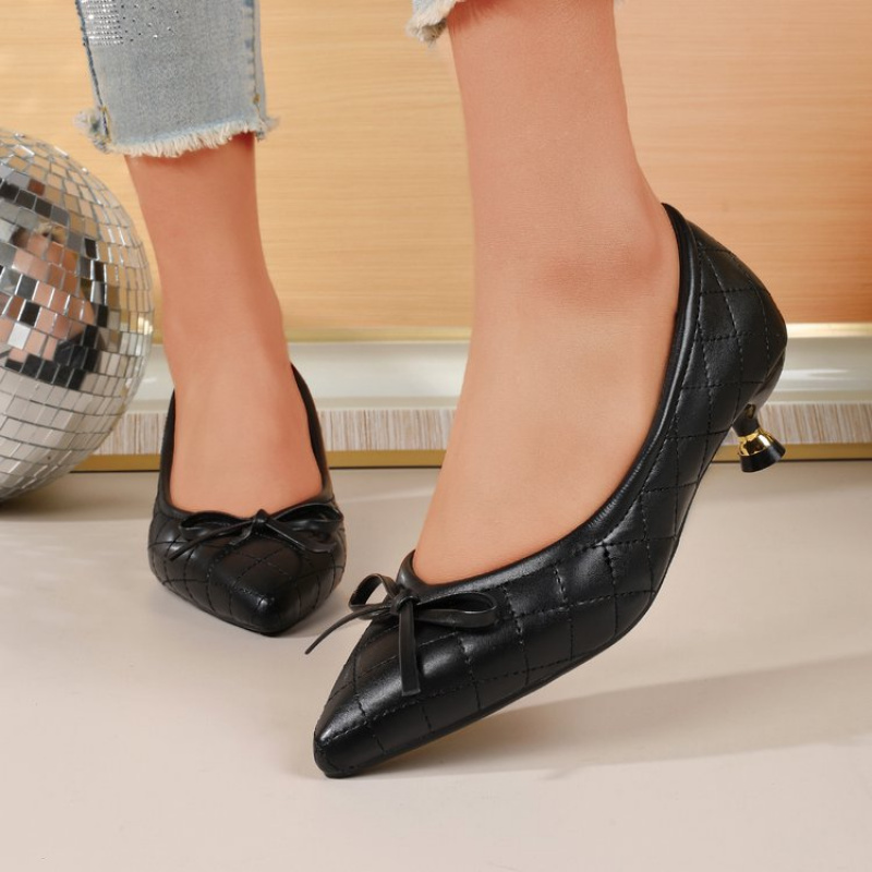 ヴィンテージ レディース ポインテッドトゥ ボウ キトゥンヒ - Women Shoes Heels のレビューと価格