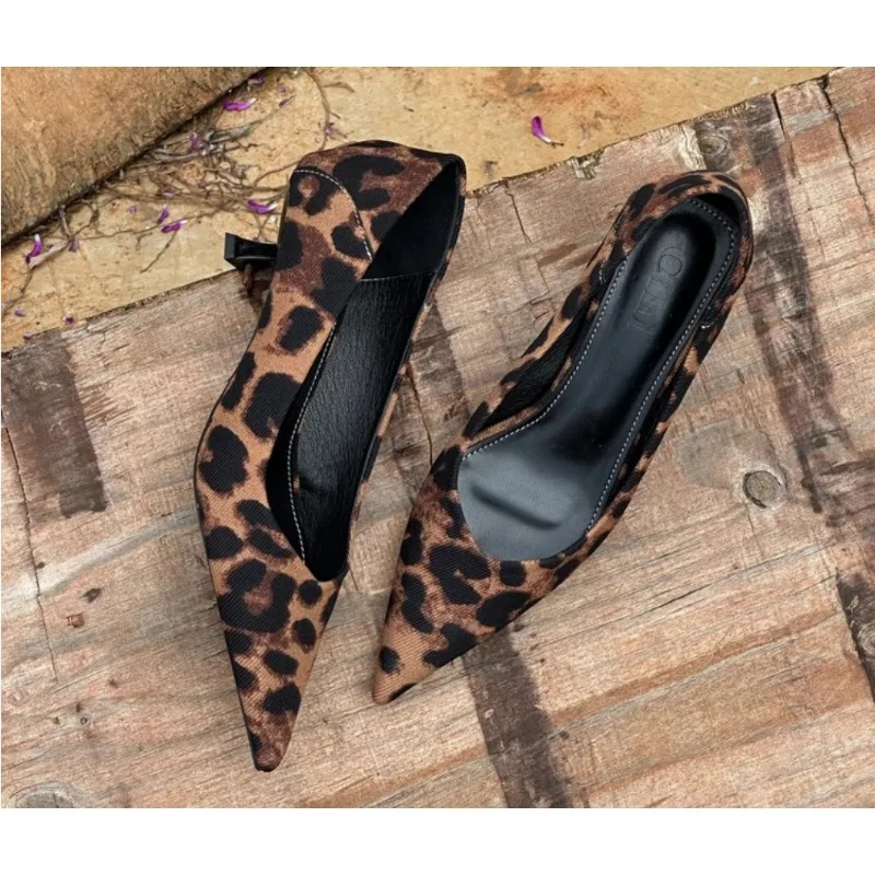 2024 女性のセクシーなハイヒールバーガンディヌードパンプ - Women Shoes Heels のレビューと価格