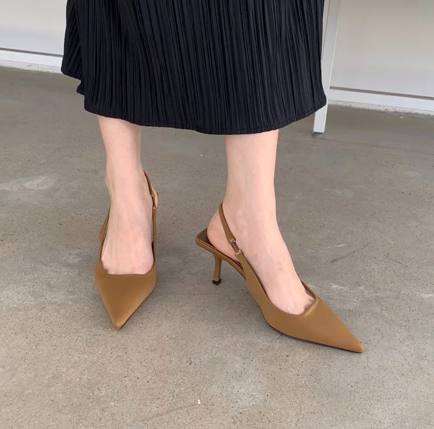 2025年春新作 ポインテッドトゥ ファインヒール ミドルシ - Women'S Shoes Clogs のレビューと価格