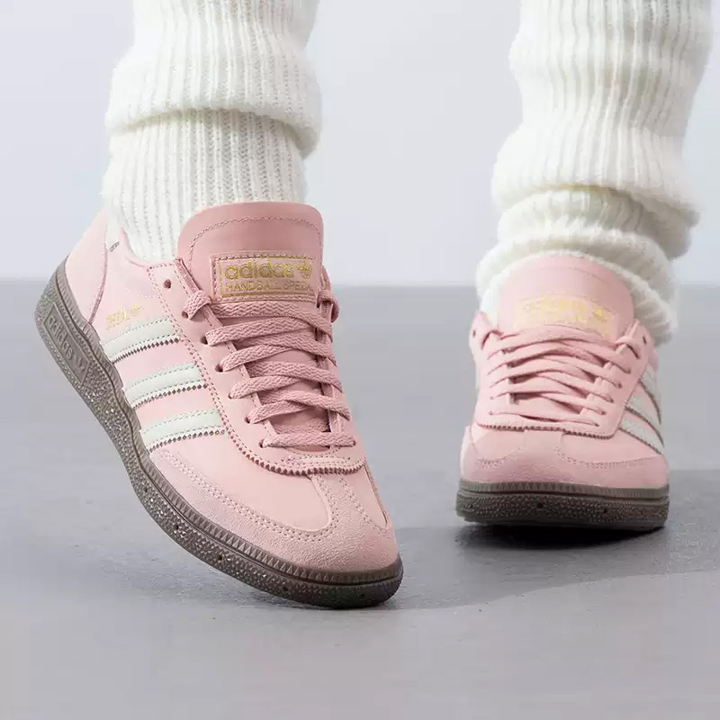 アディダス正規品のクローバー柄スニーカー、女性用、夏のスポー - Women'S Shoes Pink Adidas のレビューと価格