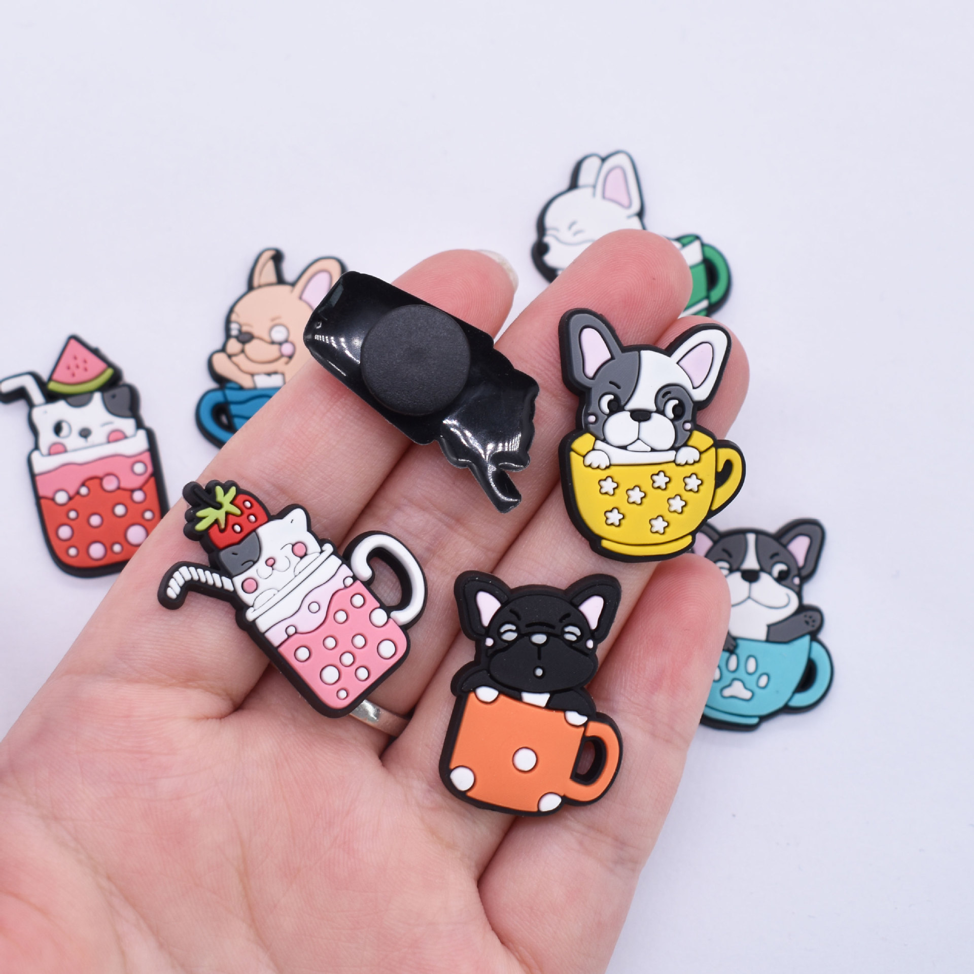 靴のチャームピン,クロックスのアクセサリー,カップ犬,下駄, - Croc Style Clog のレビューと価格