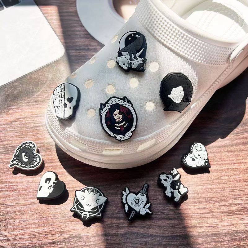 ハロウィンスカルシューズチャーム クロックスアクセサリーチャ - Croc Style Clog のレビューと価格