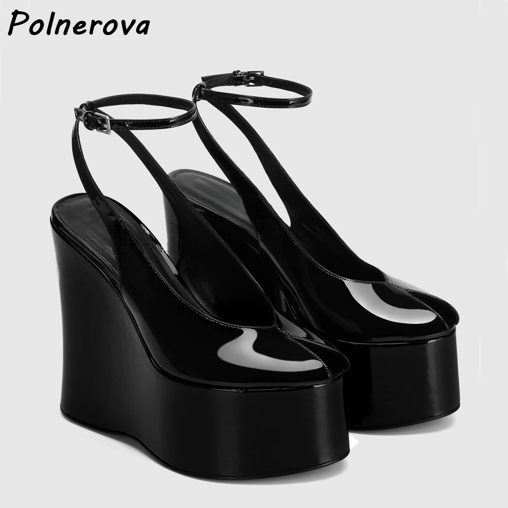 パテントレザーウェッジプラットフォームサンダル、ピープトウ、 - Cork Wedge Sandal のレビューと価格